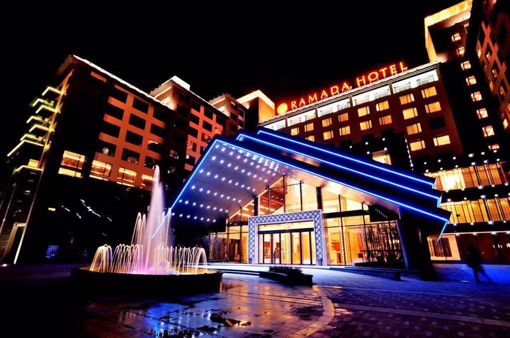 Ramada Casa Hotel Yangzhou Exterior photo